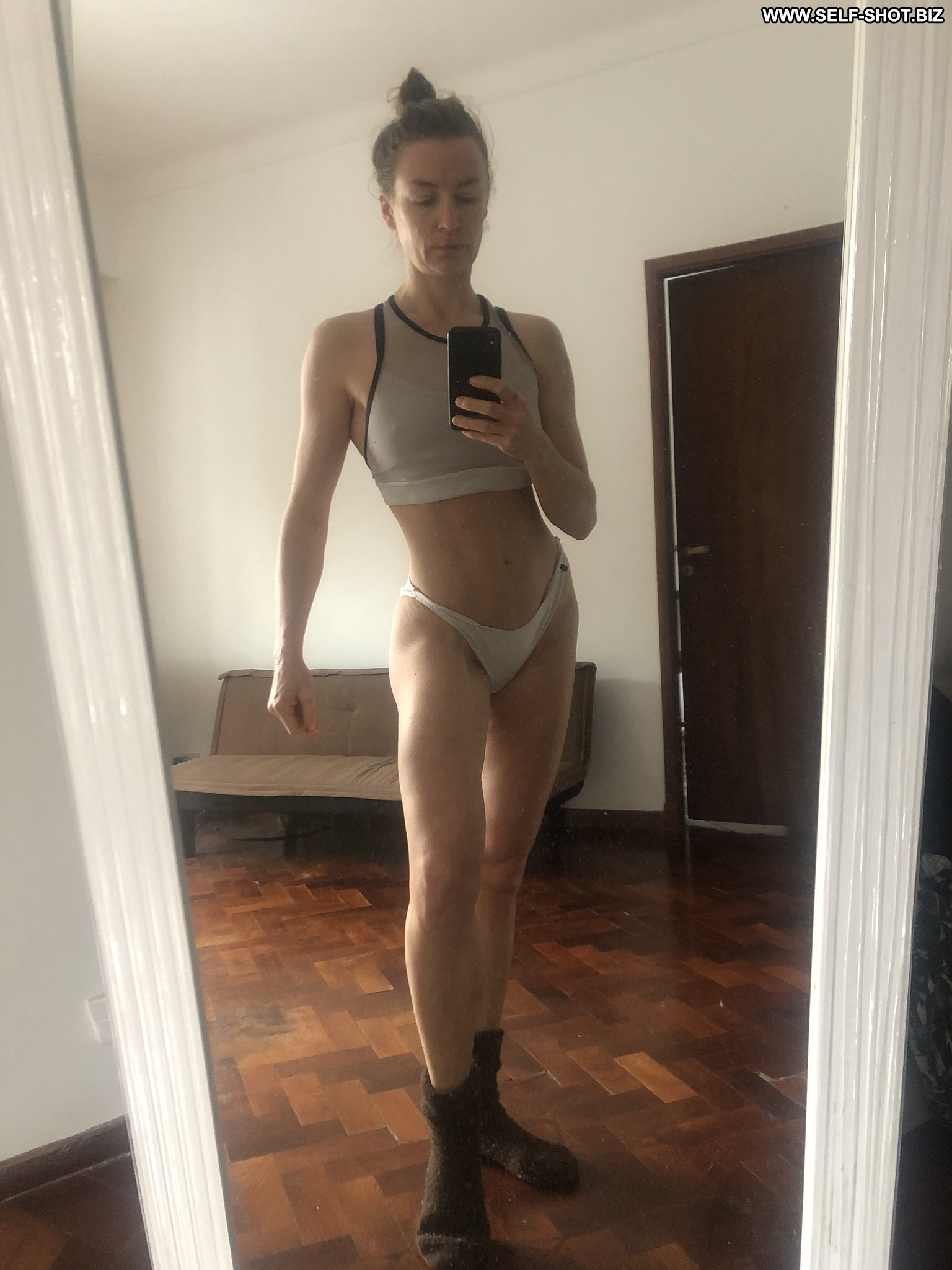 Krystin Nude Girl Selfie Yoga Pants Amateur Girl Milf Private image