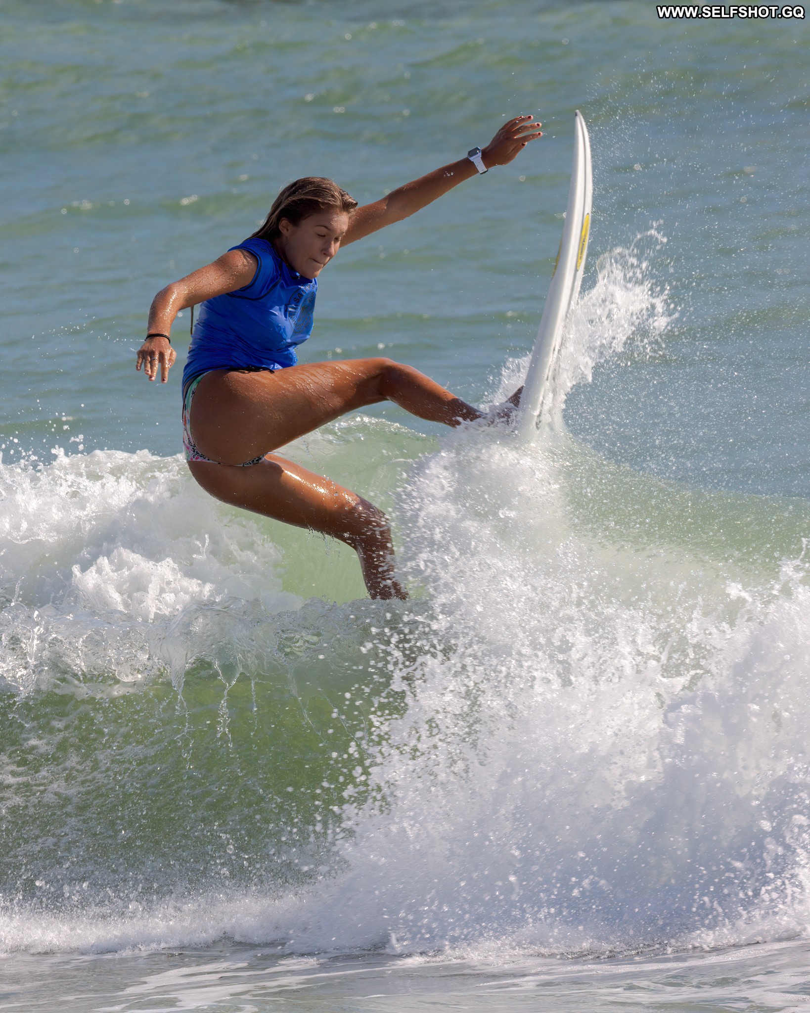 Nude Surfer Girls