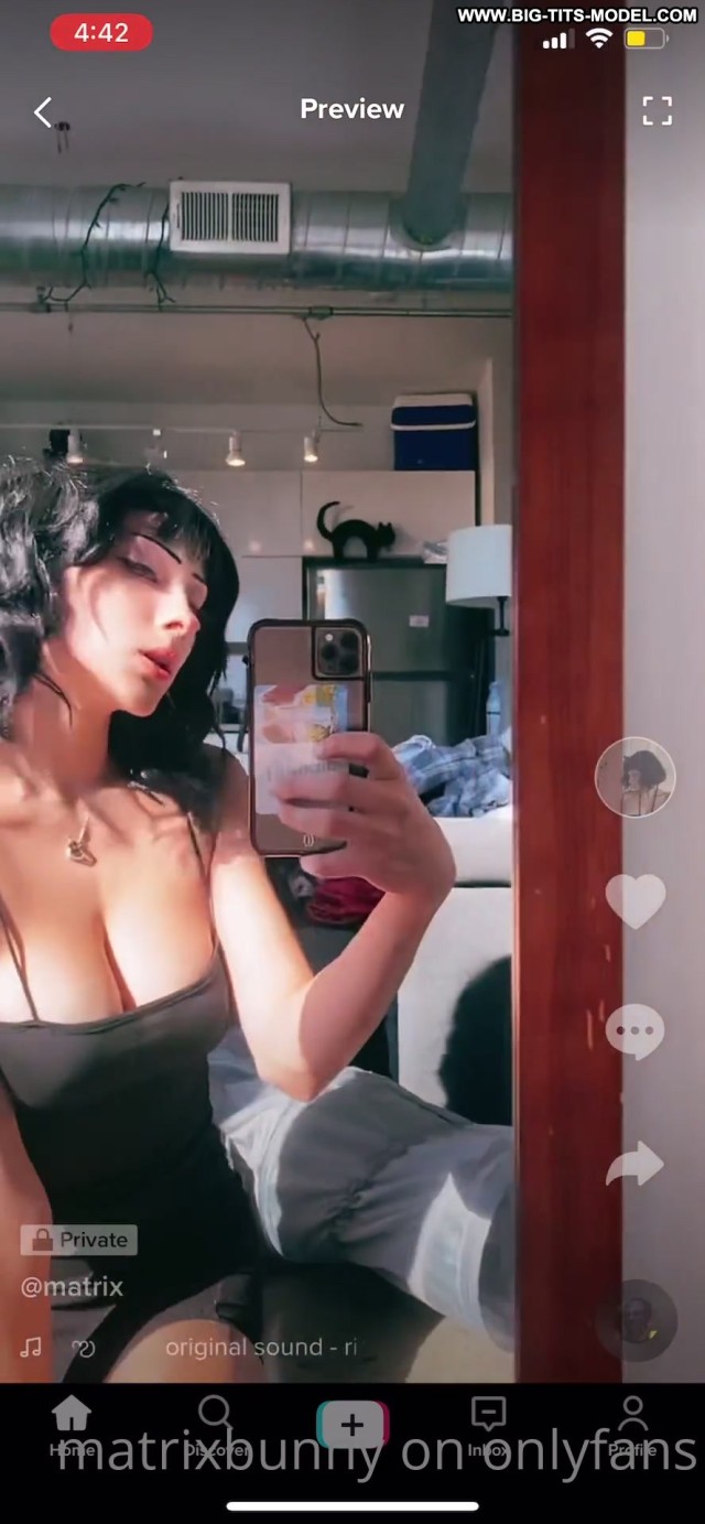 Matrixbunny Big Tits Brunette Sexporn Model Twitter Cam Mega Porn