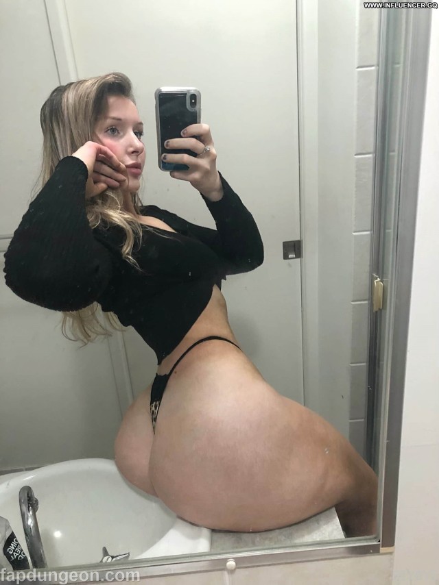 Bootybyshel Thick Cam Clipsex Big Booty Straight Hot Xxx Influencer