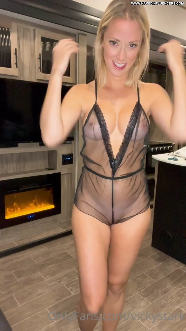 Vicky Stark Youtuber Patreon Big Tits Lingerie Sexy Onlyfans Try On