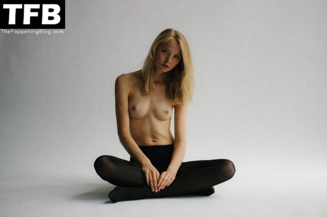 Katharina Wandrowsky Media Model Nude Photos Erotic Sexy Erotic Washer Sexy Full