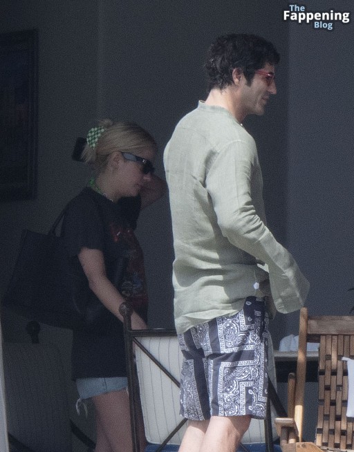 Brittny Gastineau Sex Videos Art Boy Rest Celebrity Ran Leaks Ting Arch Showed Photos The Sun Vacation Enjoy Gas Couple String Under Pack Bra Cloud Fap Act