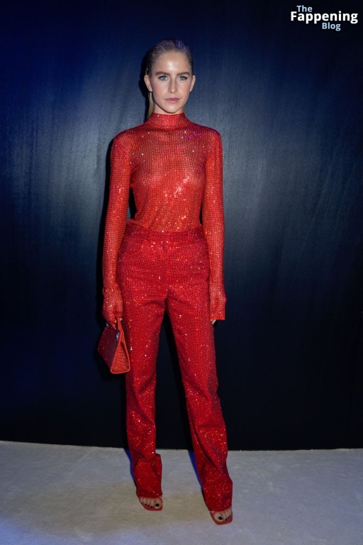 Caroline Xxx Sex Celebrity German Cloud Video Leaks Shows Belarusian Influencer Straight Fashion Show Average Body Loud Car Black Hair Show Female Tits Leak