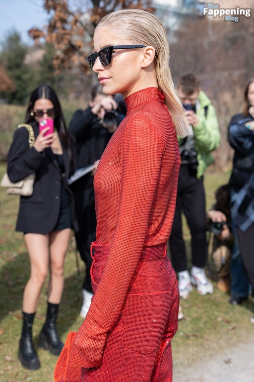 Caroline Xxx Sex Celebrity German Cloud Video Leaks Shows Belarusian Influencer Straight Fashion Show Average Body Loud Car Black Hair Show Female Tits Leak