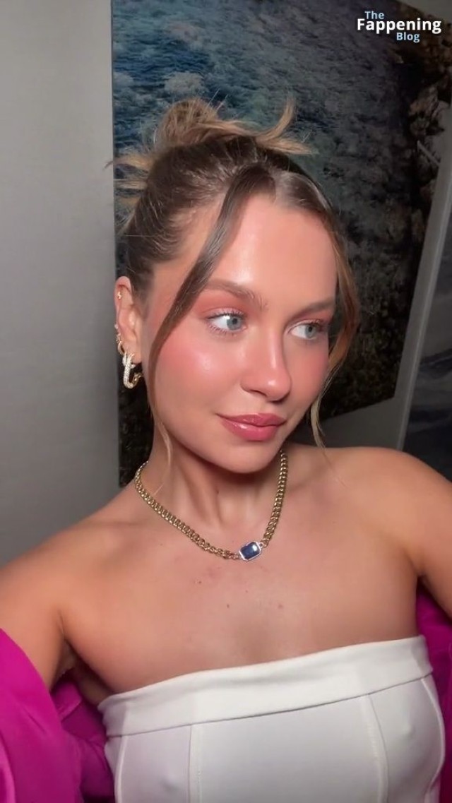 Natasha Bure Leak Out Son Instagram Breasts Tight Influencer Photos Show