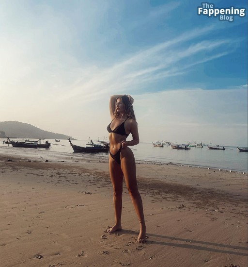 Scout Taylor Compton Blonde Archive Aunt Female Blue Eyes Xer Sexy Leg Instagram Photos Legs Sexy Legs Hot Media Leaks Impressive Sex Full Slim Body Photo Big