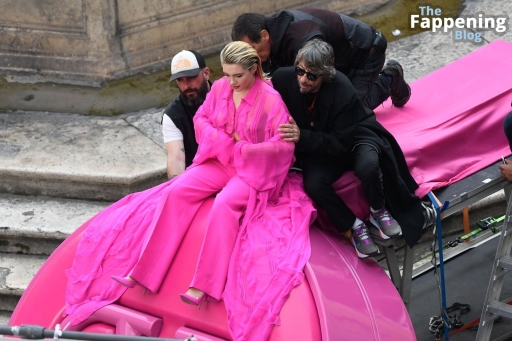 Florence Pugh Beauty Nude Tits Hood Small Tits Photos Straight See Through British Archive Celebrity Act Little Big Ass Direct Terrace Leaks Cos Nude Italy