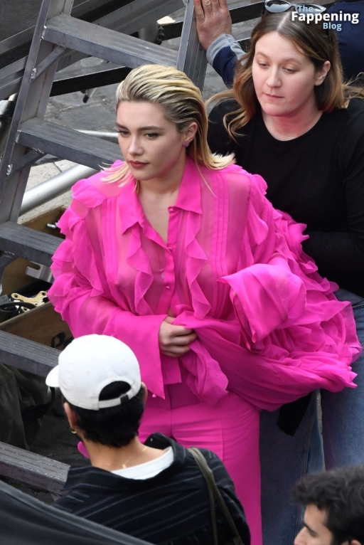 Florence Pugh Beauty Nude Tits Hood Small Tits Photos Straight See Through British Archive Celebrity Act Little Big Ass Direct Terrace Leaks Cos Nude Italy