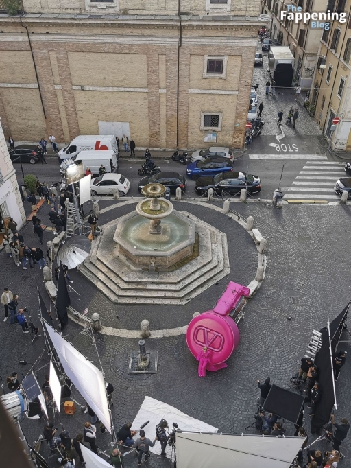 Florence Pugh Beauty Nude Tits Hood Small Tits Photos Straight See Through British Archive Celebrity Act Little Big Ass Direct Terrace Leaks Cos Nude Italy