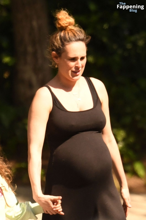 Rumer Willis Loud Big Bro Shows Sis Cloud Video Arch Hand Instagram Holding Leak Full Archive Sit Including Loser American Hills Medium Ass Close Holding Hands