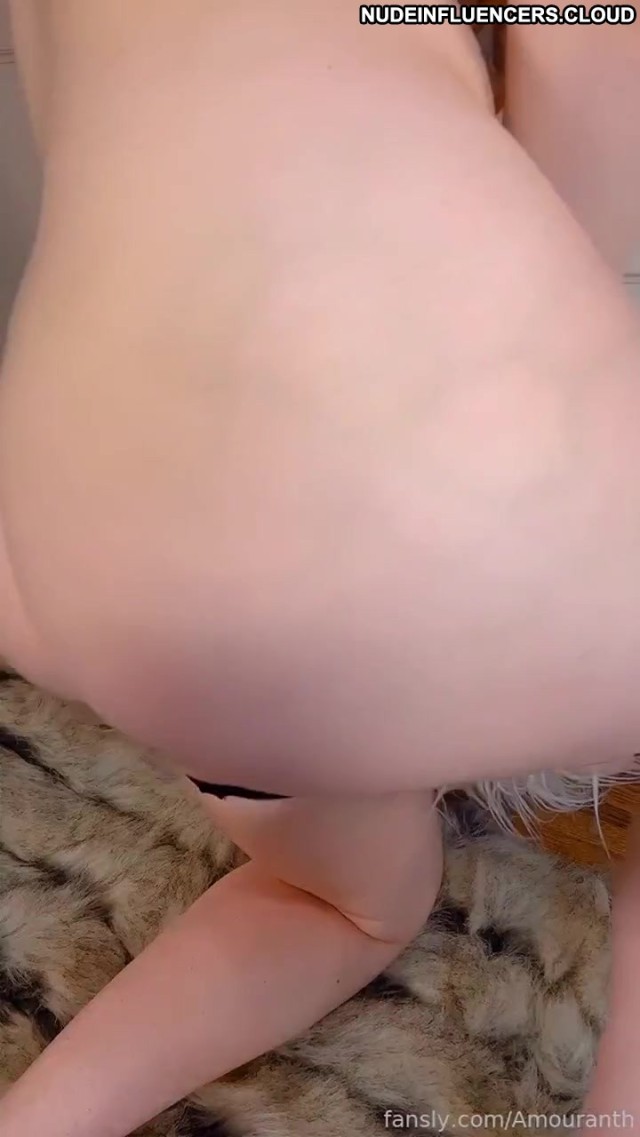 Amouranth Tub Dildo Sucking Nude Model In Tub Multiple Times