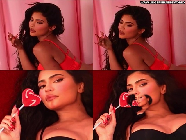 Kylie Jenner Bikini Lingerie Photoshoot American Family Sex Leaked