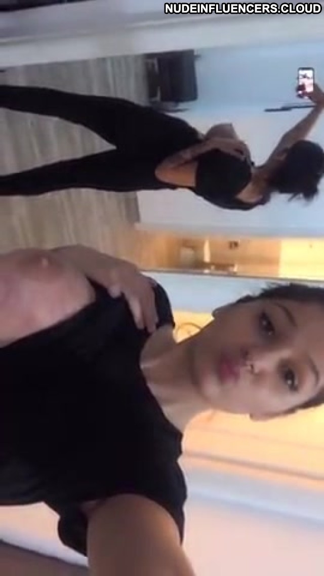 Julia Tica Straight Mirror Player Video Selfie Leaked Video