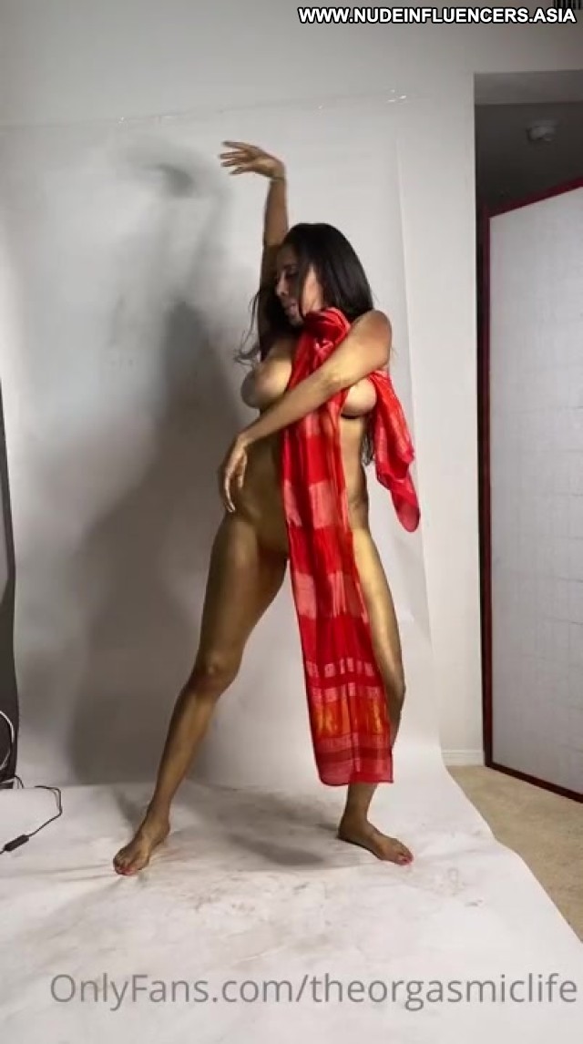 Megnutt 02 Instagram Influencer Thong Tease Hot Video Big Tits Sex