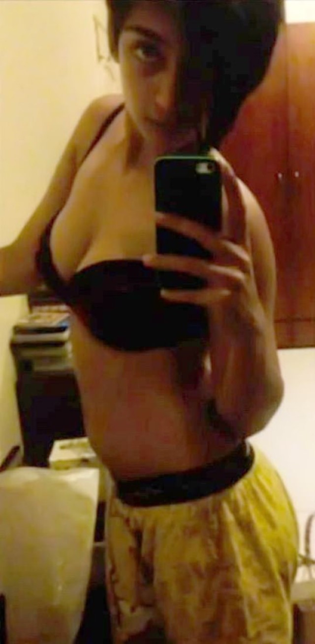 Akshara Haasan Xxx Nudes Assistant Player Hot Porn Nude Indian Celebrity