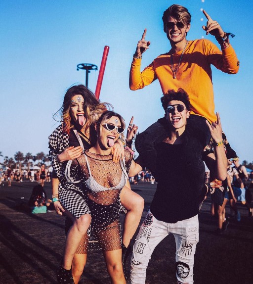 Lele Pons Internet Real Sextape One Porn Realporn Top Blonde Dancer Nude Dancer Leaks Personality Instagram Place Famous Growing Social Celebrity Pornworld Nude