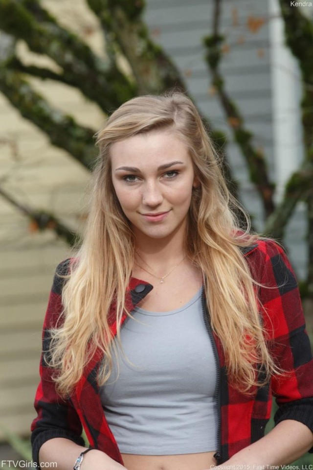 Kendra Sunderland Student Adult Star Brazzers American Actress Amateur Model