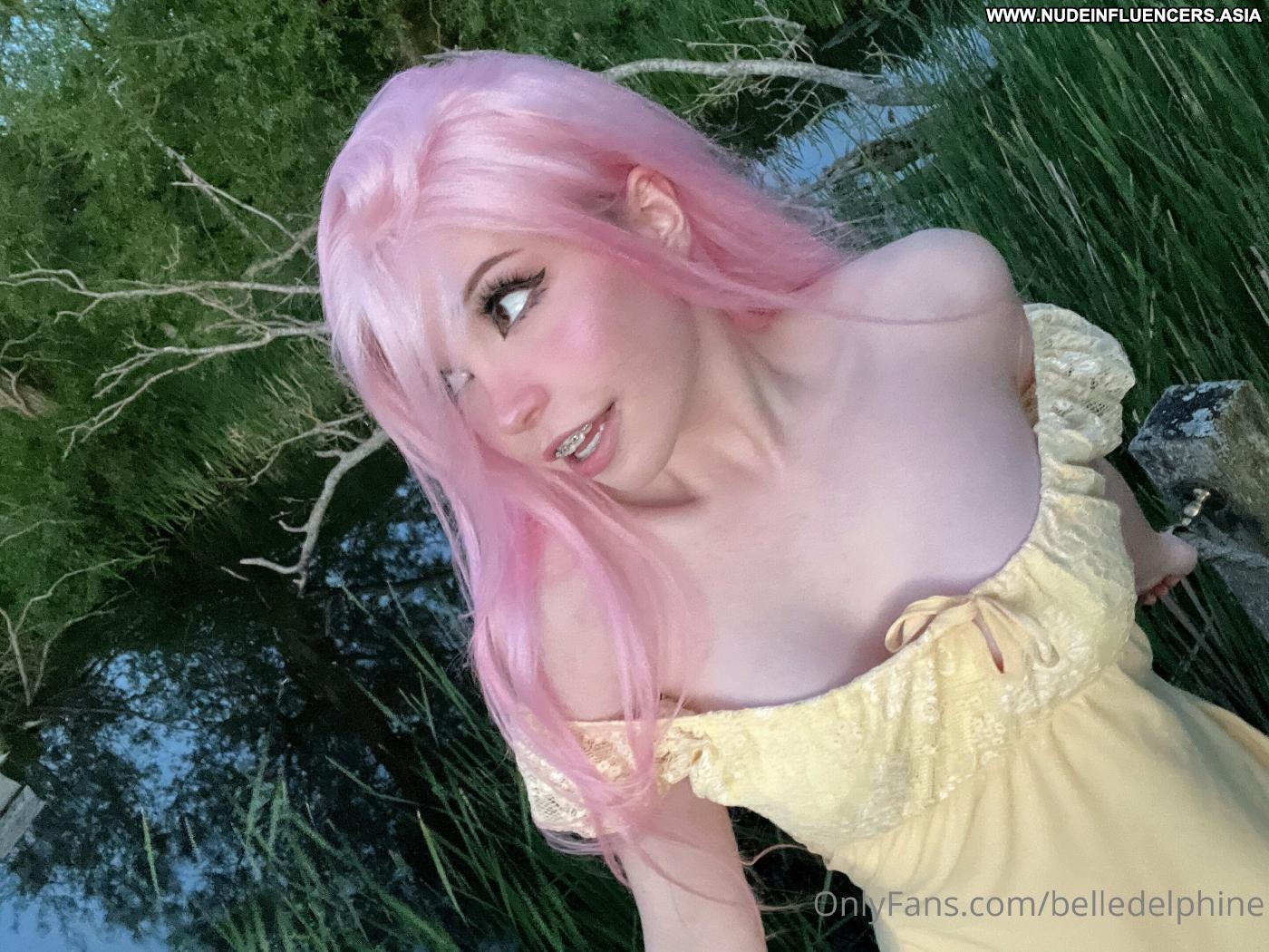 Belle Delphine Following Outdoors Sex Media Sensation Pillow Humping Sexy  Hot Cute Water Influencer Xxx