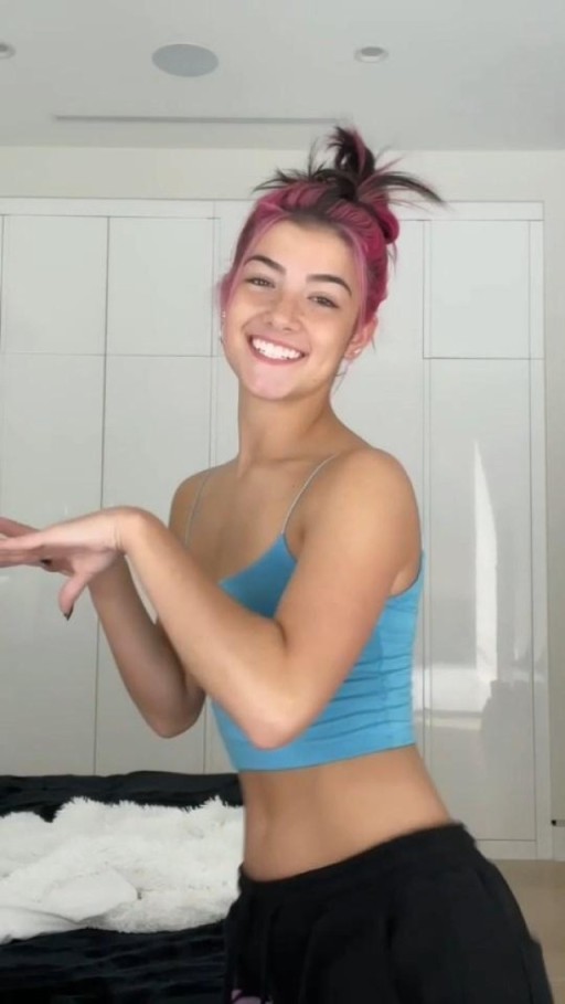 Charli Damelio Dance Video Animated Tiktok Sexy Show Images Hot Online Clothing Influencer Video Social Xxx Skinny Snap Film Original Polish View Podcast Nail