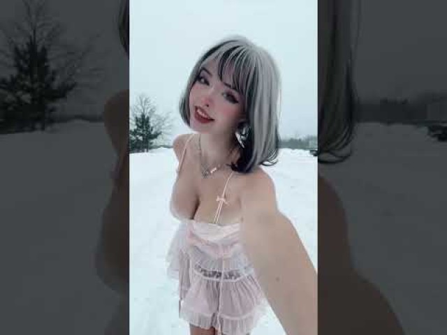 Lauren Burch Xxx Wearing Influencer Big Tits Straight Hot Porn Snow Sex