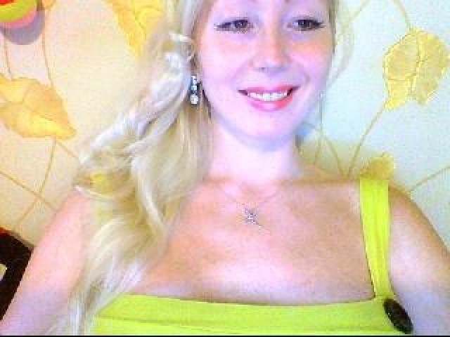 57254-lanetta-female-pussy-webcam-model-granny-caucasian-straight-blonde