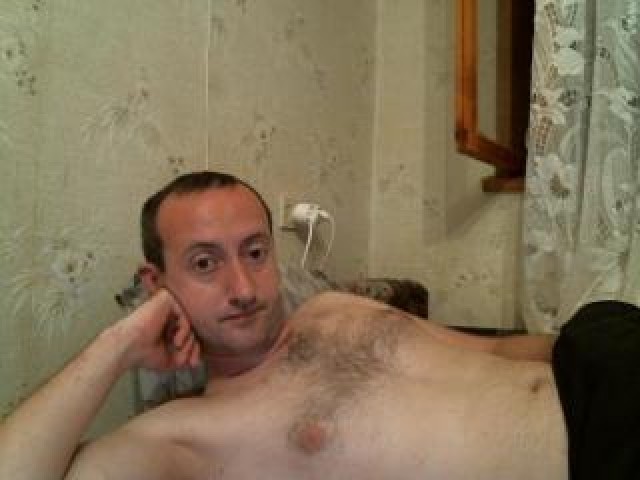 65330-petia2300-trimmed-pussy-brunette-medium-cock-webcam-model-webcam-gay