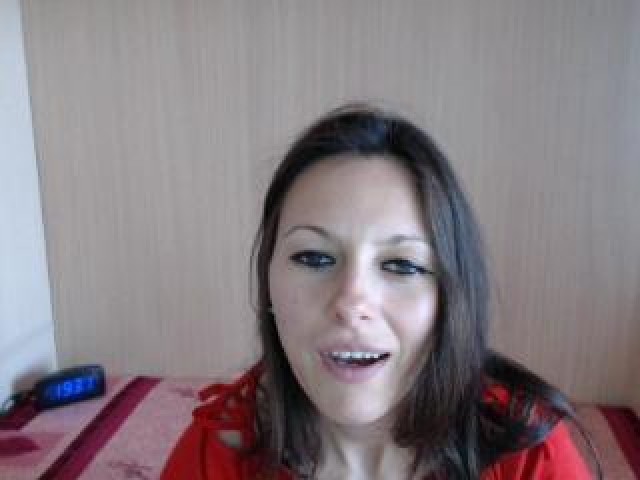 71781-angelslive5-webcam-webcam-model-medium-tits-female-shaved-pussy-babe
